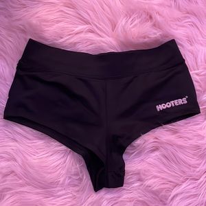 2021 New Hooters shorts